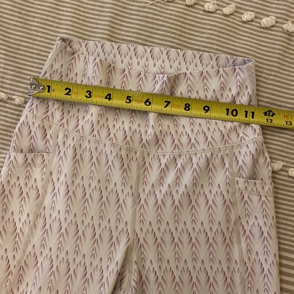 BuffBunny Onyx High Rise Leggings in Oasis Print - Picture 12 of 16